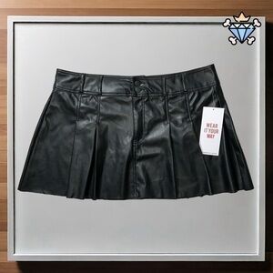 CELEBRITY PINK FAUX LEATHER RUFFLED MINI SKIRT SIZE XXL WOMENS STREETWEAR